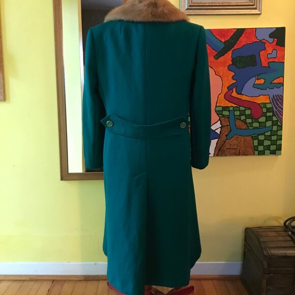 Vintage 1970's 100% wool emerald green coat - Picture 3 of 16
